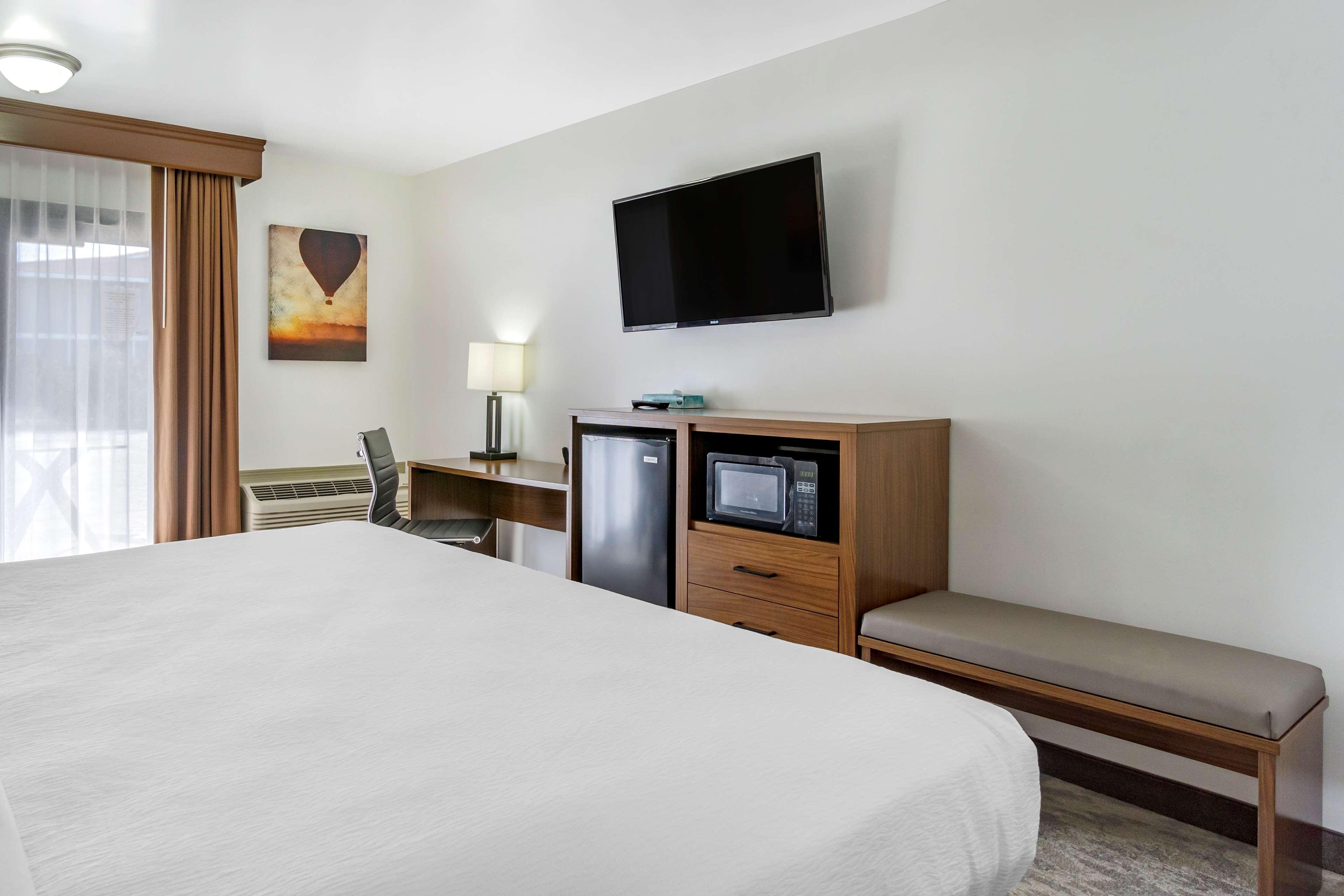 Best Western Plus Lake Front Hotel Moses Lake Exterior photo
