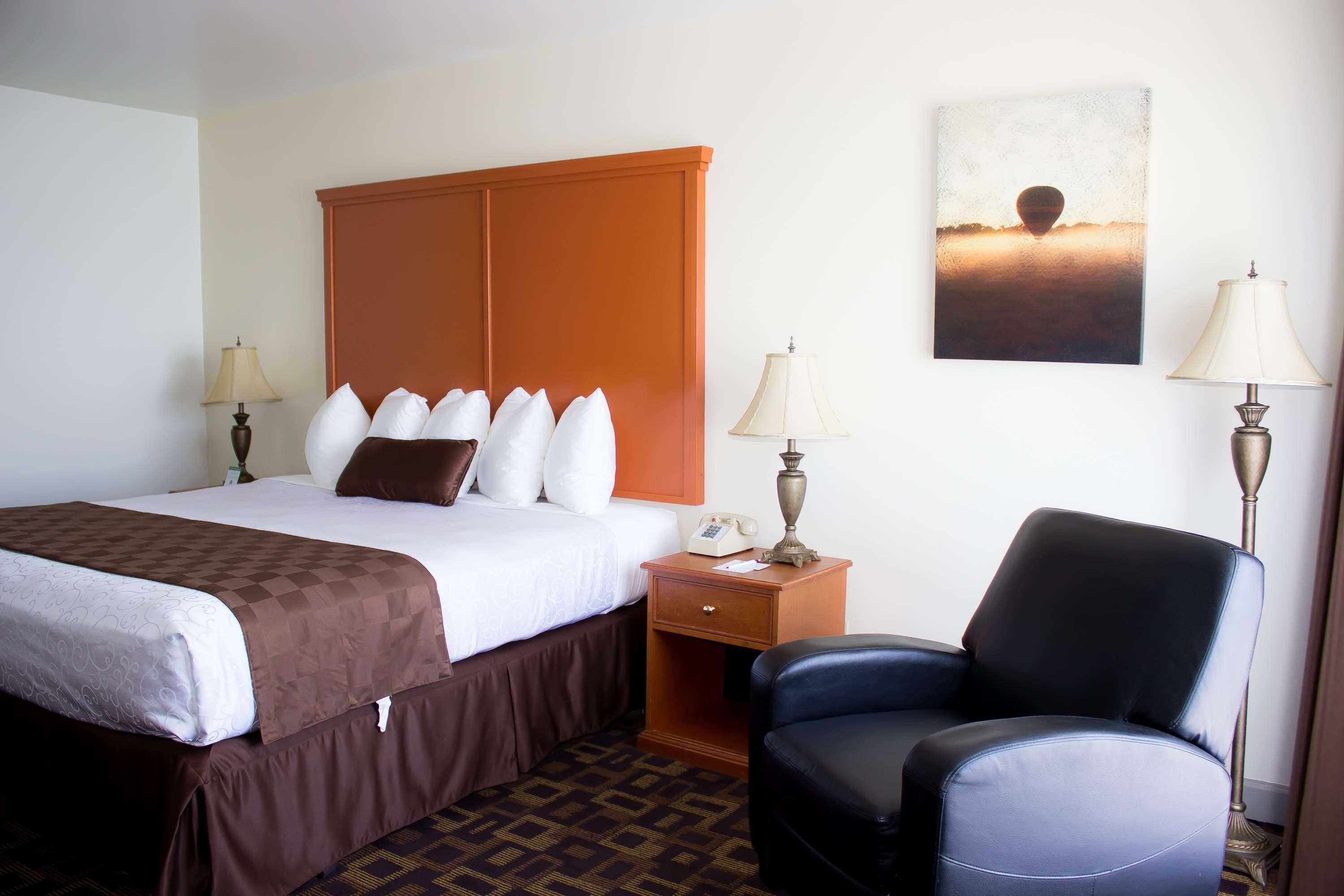 Best Western Plus Lake Front Hotel Moses Lake Exterior photo