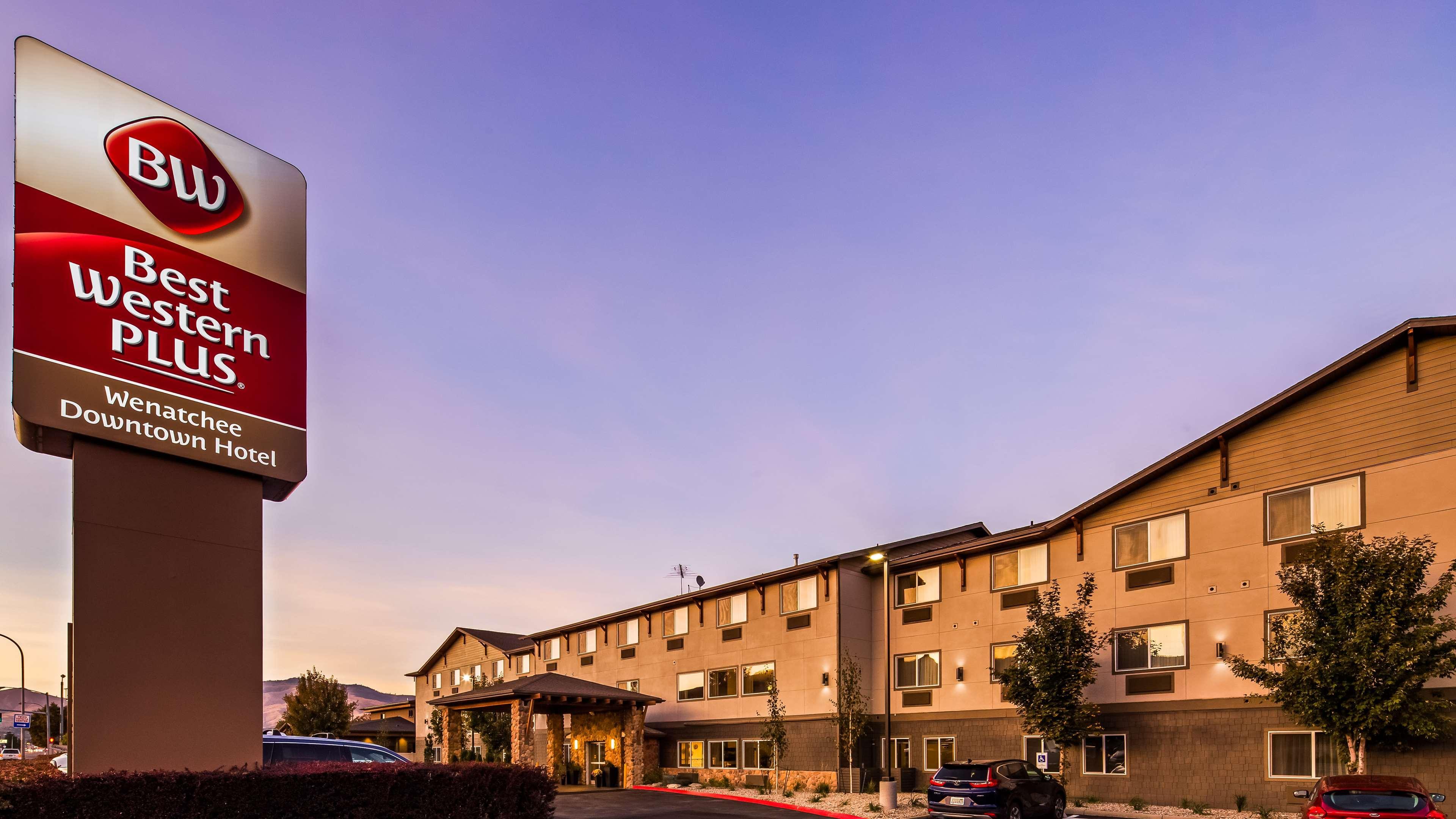 Best Western Plus Lake Front Hotel Moses Lake Exterior photo